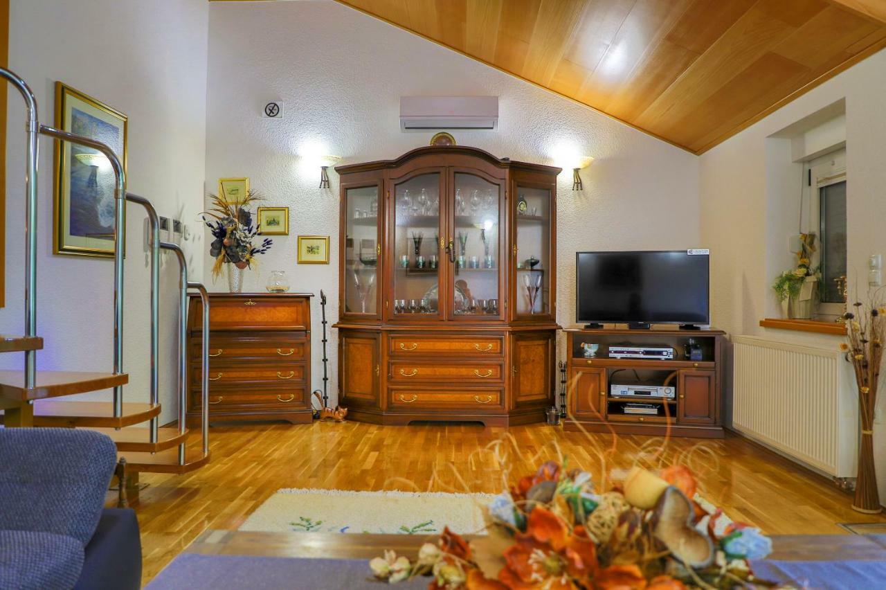 Holiday Home Villa Sara Bihać Eksteriør bilde