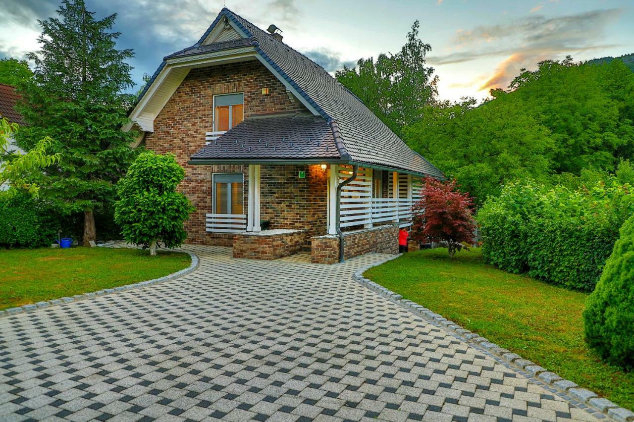 Holiday Home Villa Sara Bihać Eksteriør bilde