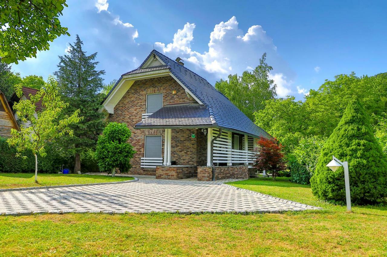 Holiday Home Villa Sara Bihać Eksteriør bilde